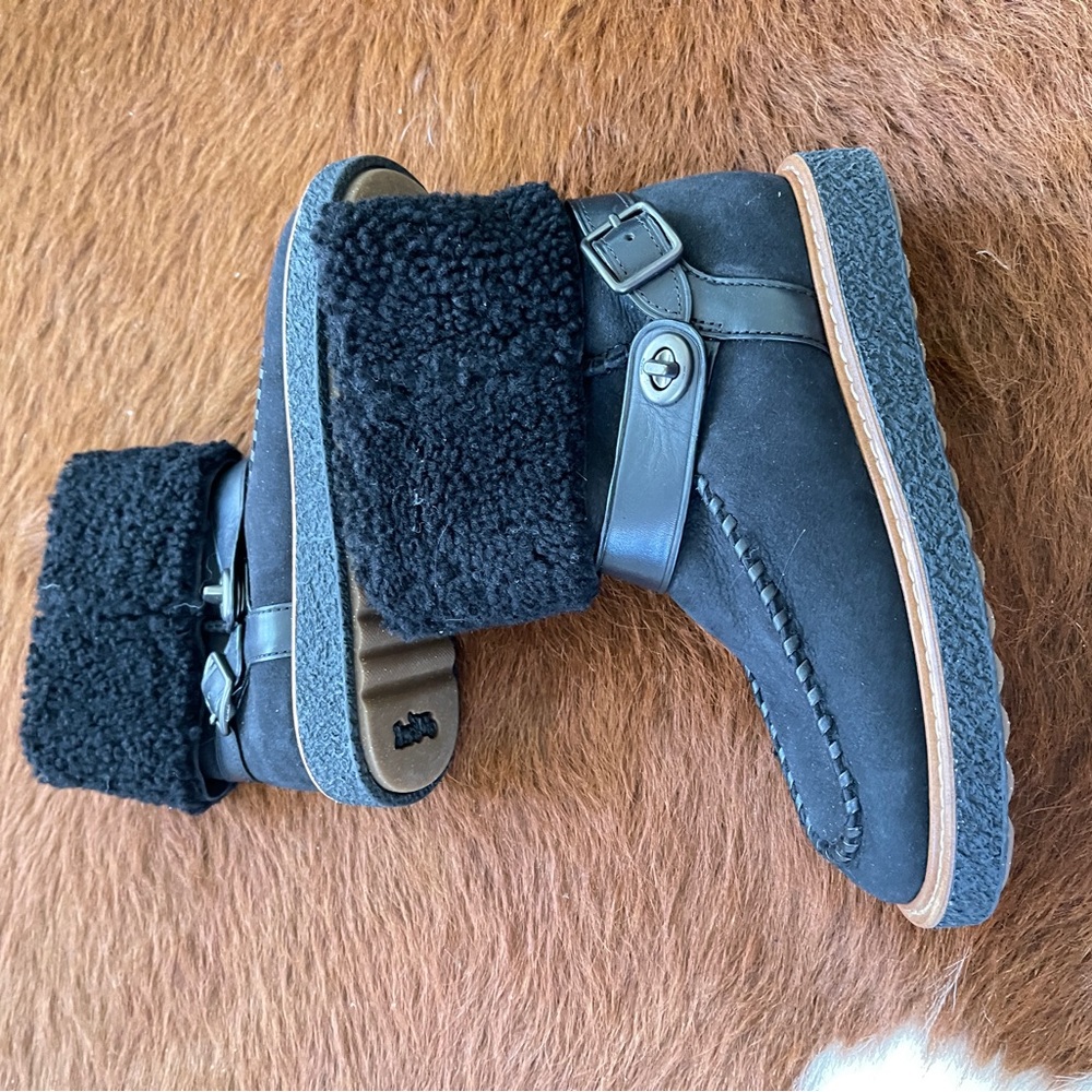 Coach Moto Shearling Women Winter Boots Turn Lock Harness Black Suede Size 5 New - Picture 6 of 12